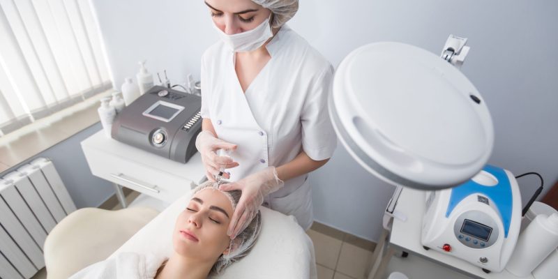 O Que Diferencia O Farmacêutico De Outros Profissionais De Estética?